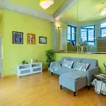 Miranda - Design & Relax